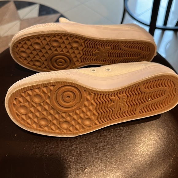 Adidas White Canvas Sneakers - Picture 4 of 7